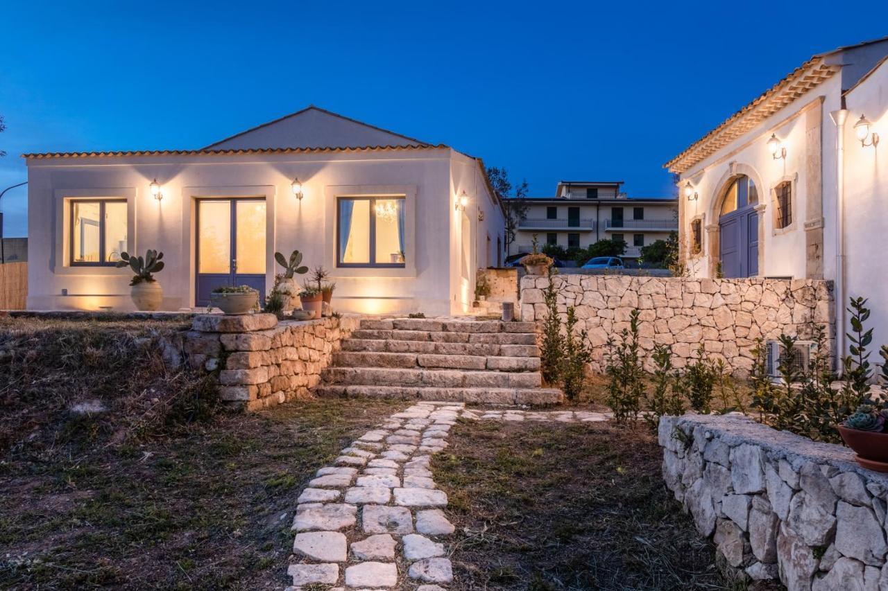 Michael Garden Bed & Breakfast Noto Exterior photo