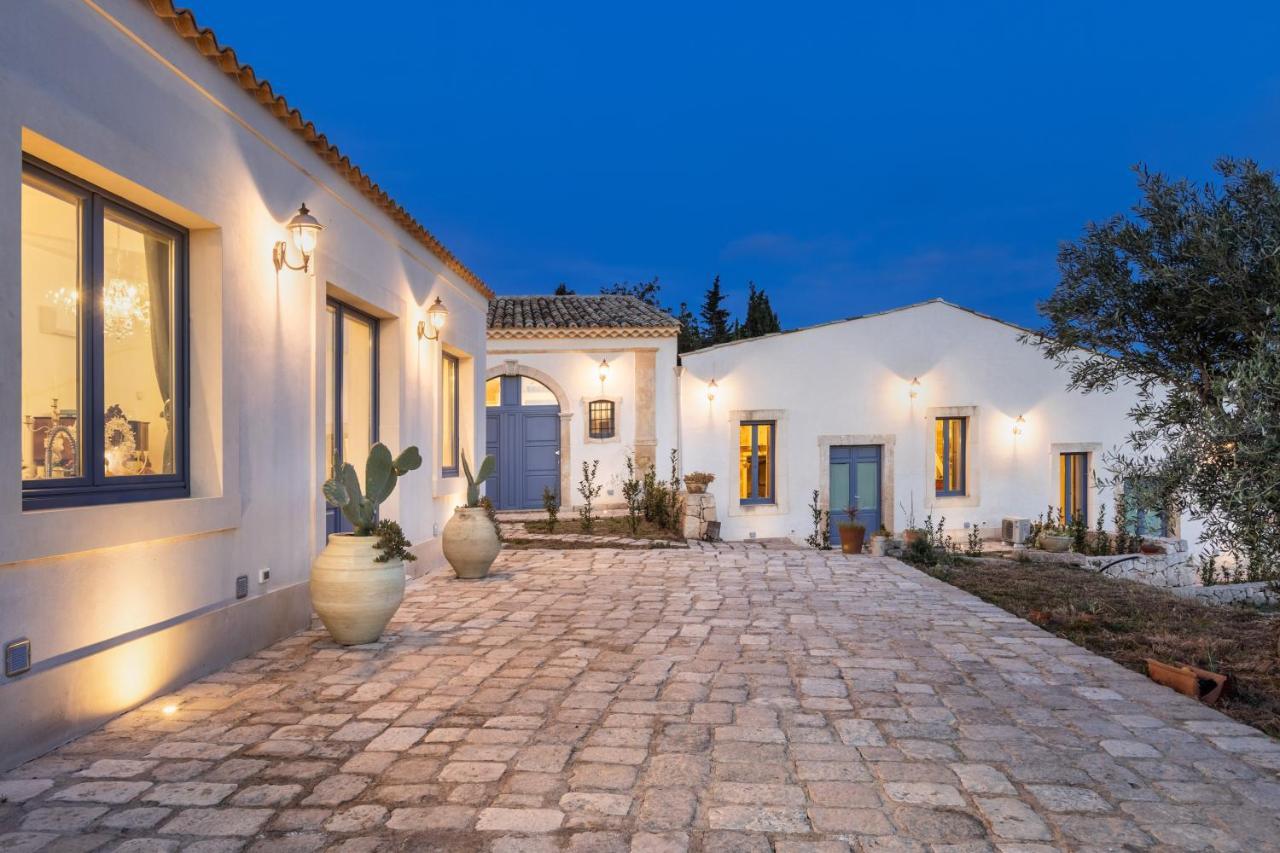 Michael Garden Bed & Breakfast Noto Exterior photo